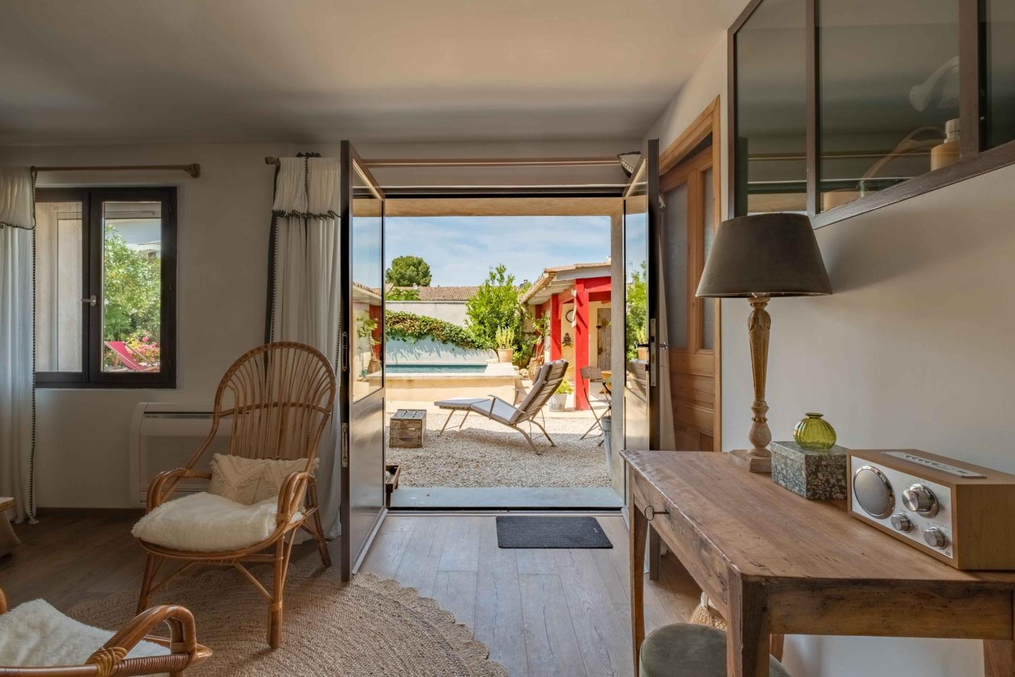 Chambres D'Hotes L'Oreliane En Provence Only Adult Châteauneuf-de-Gadagne Exteriér fotografie