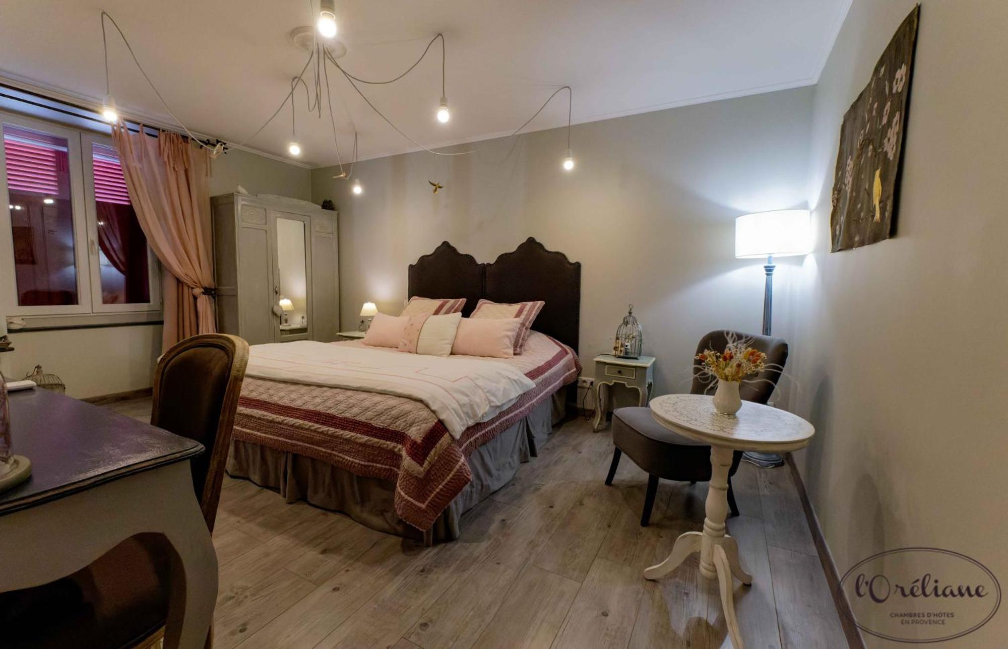 Chambres D'Hotes L'Oreliane En Provence Only Adult Châteauneuf-de-Gadagne Exteriér fotografie